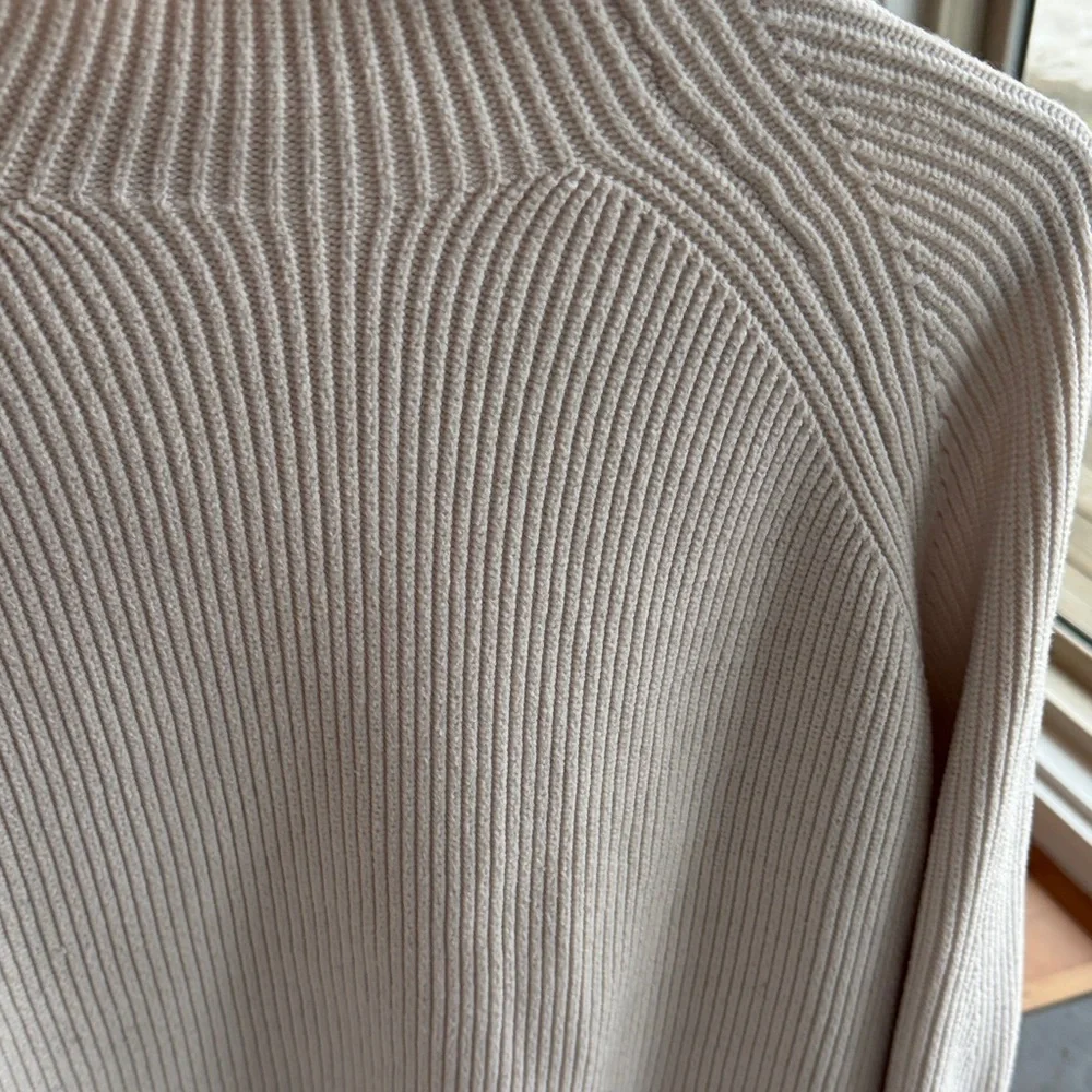 Zara Ribbed Sweater - Picture 5 of 5